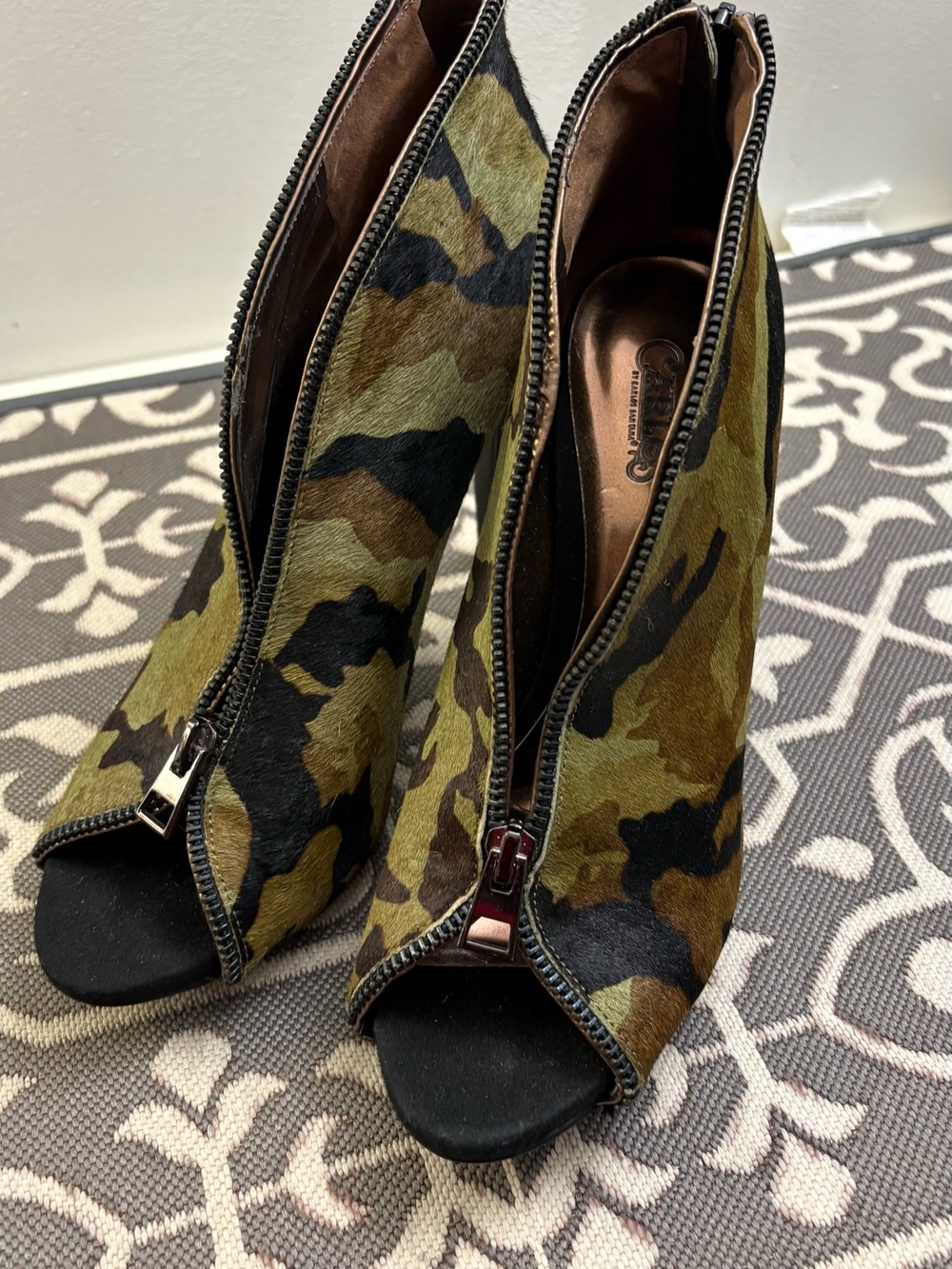 Carlos Camouflage Peep-Toe Zip Booties - Women High Heels sz 8.5